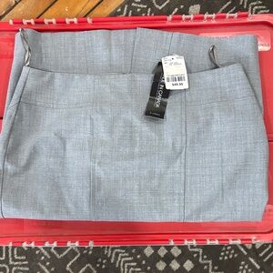 Le Chateau Women's Gray Pencil Skirt